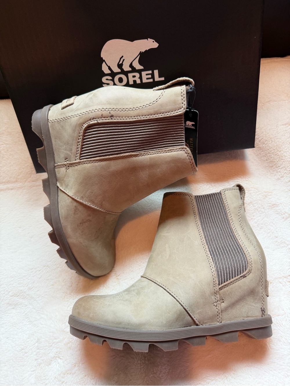 Sorel Women's Taupe Chelsea Wedge Boot